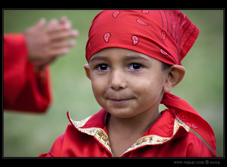 people04 dancing boy