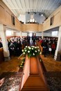 poheb foto 24