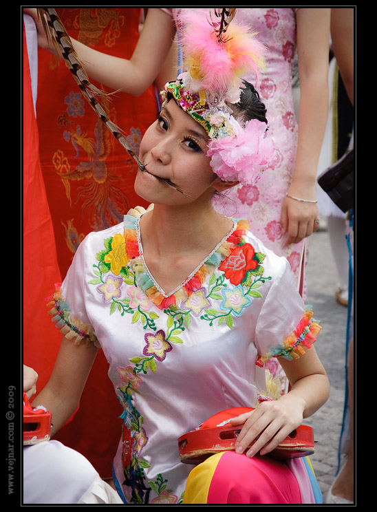 prague06 Young Chinese girl